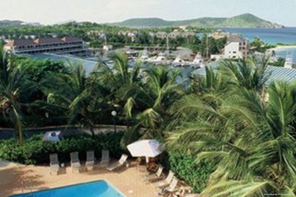 Crystal Cove Condominiums (Benner)